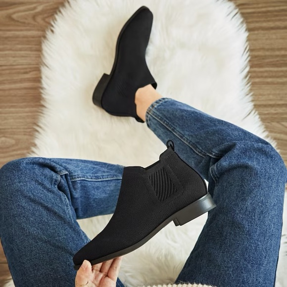 SOLD VIVAIA Square-Toe Water-Repellent Black Ankle Chelsea Boots (Ryan) Size 39 - Picture 2 of 15